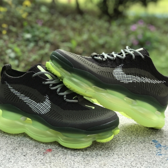 Nike Air Max Scorpion Flyknit - Picture 9 of 9